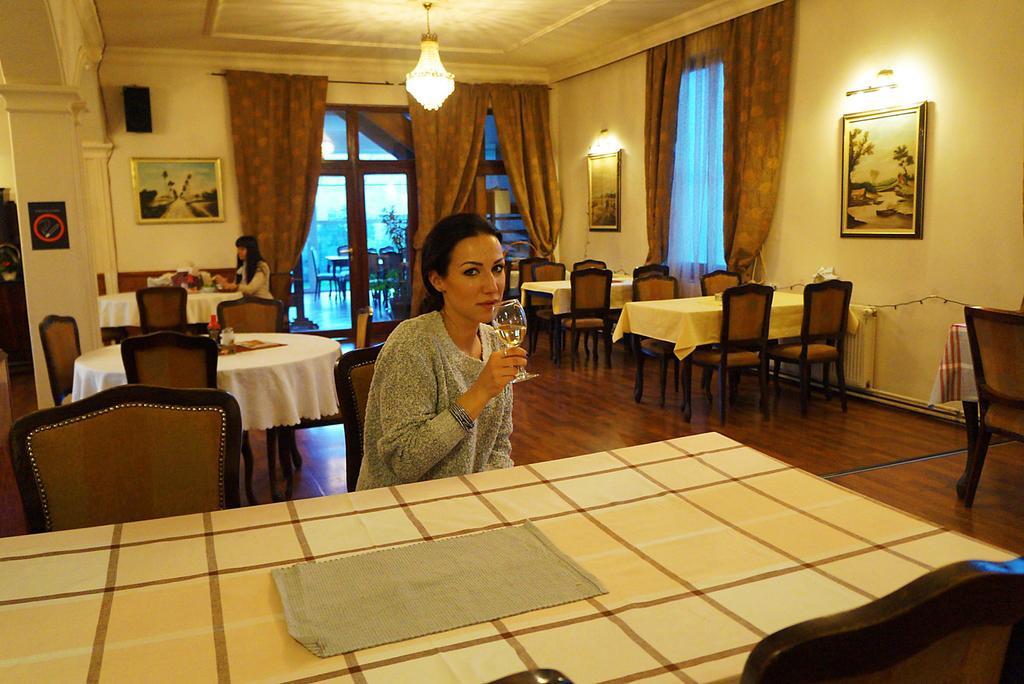 Ugostiteljski Objekat Karibo Hotel Sombor Buitenkant foto